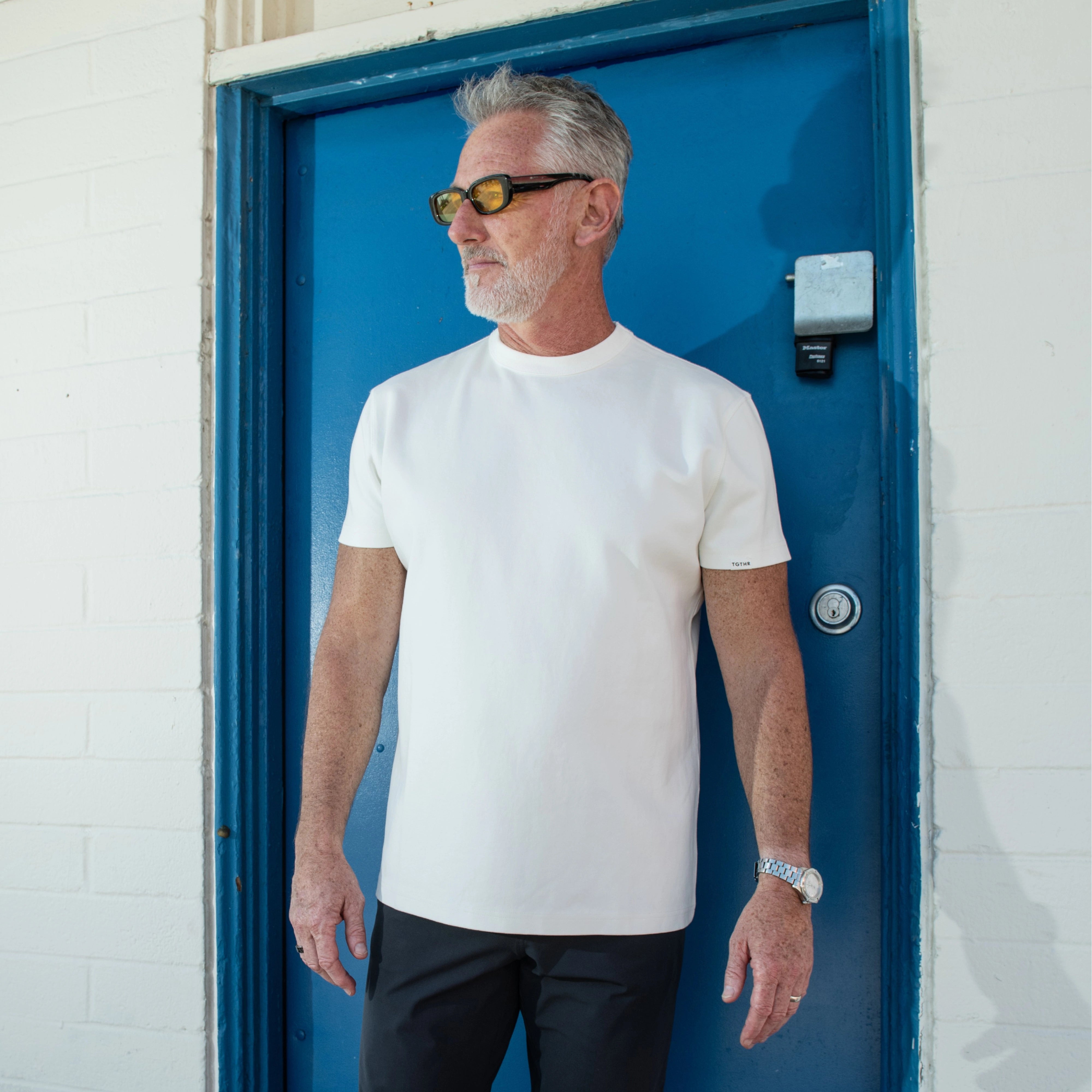 Dad Bod fit — fabric drape and fit slims your appearance